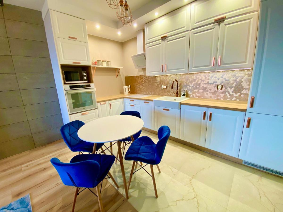 אלק Apartament Pocztovia - Scisle Centrum, Prywatny Parking מראה חיצוני תמונה